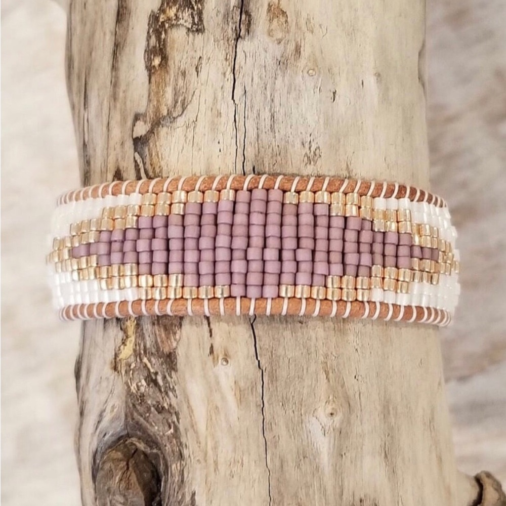 Amethyst Healing Stone, Native American Seed Bead Bracelet